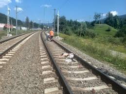 Ele ar putea deveni centre de permamenţă şi de sănătate, în aşa fel încât să poată asigura asistenţă medicală. Pensionar De La Un Camin De Batrani Din Busteni Calcat De Tren Jurnalul Prahovean