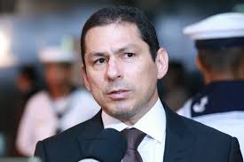 Ramos sobre Alberto Neto: 'lambe-botas', 'lacaio' e 'xerimbabo' do Trump