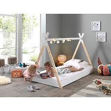 Die seitenteile dienen gleichzeitig als rausfallschutz, so dass ihr kind auch während wilder traumfahrten in der spur bleibt. Vipack Tipi Zelt Bett Tibe 70 X 140 Cm Online Kaufen Bei Netto