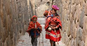 Es así, flor de un día, mambo de machahuay, awatiñas, adiós pueblo de ayacucho,. Encore Tours Peru