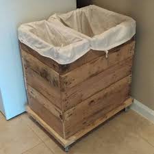 Fur Alle Basteln Fans Geben Sie Acht Auf Unseren Ikea Hack Fur Waschekorb Diy Zenideen Waschekorb Holz Diy Waschkuche Waschekorb