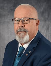 Ward Smith's Instagram, Twitter & Facebook