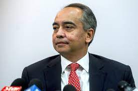 Bekas perdana menteri, datuk seri najib tun razak menunaikan ikrarnya mengangkat sumpah laknat bagi menafikan dakwaan. Nazir Razak I Did Not Use A Single Sen Of 1mdb Monies