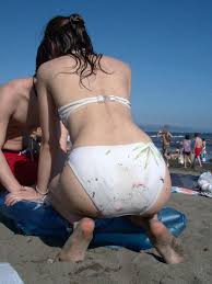 砂まみれで遊ぶ水着素人がエロかったビーチ盗撮画像20枚 | エロログZ