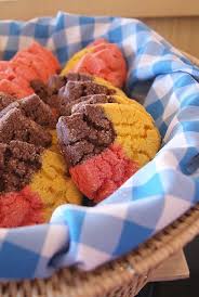 Looking for the best christmas cookie recipes and ideas? Polvorones Three Color Mexican Cookies My Trip To Los Cabos Mexican Cookies Mexican Sweet Breads Mexican Dessert