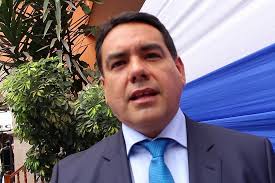 Enrique Quiñones: las empresas reducen personal porque tienen que  sobrevivir a la crisis