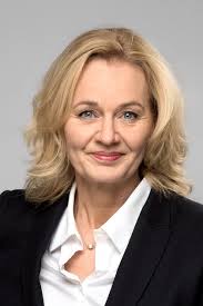 Alecta drar tillbaka förslaget om Lars Rohde — Carina Åkerström blir ny  ordförande istället