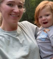 Social Media Pictures + Savanah is moving to NC : r/TLCsisterwives