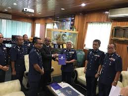 Maybe you would like to learn more about one of these? Jabatan Kastam Diraja Malaysia Wp Labuan Merakamkan Ucapan Setinggi Tinggi Tahniah Kepada Ybhg Tuan Madrim Bin Tasan Atas Pelantikan Sebagai Penolong Ketua Pengarah Pengarah Zon Sabah Penyerahan Watikah Pelantikan Penolong Ketua Pengarah