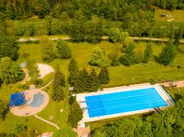 Die badesaison 2021 ist im haigerlocher freibad gestartet und die ersten gäste ließen am mittwochmorgen nicht lange auf sich warten, um. Freibad