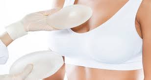 بعد التجميل ماذا يحدث إذا تمز ق السيليكون في الثدي