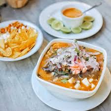 Hay de todos desde postres, hasta entrantes pasando por segundos. Descubre Lo Mejor De La Comida Ecuatoriana Le Chat Magazine