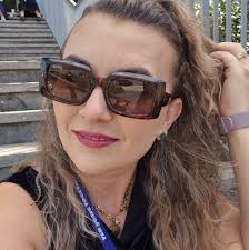 Has anybody stayed at the Nissiana hotel and bungalows how quiet is it