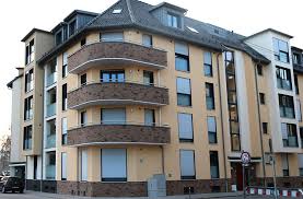 Wurden hineingeschrieben (passt weitgehend), #swsg soll nicht wie #ssb zweiter zuschussbetrieb werden (womit er klar macht , dass für ihn der ertrag vor günstigen mieten kommt und die mieter auch die sanierung weitgehend mitfinanzieren müssen) stimmen so zu. Neubauprojekt In Bad Cannstatt Die Ersten 65 Wohnungen Im Neckarpark Sind Fast Fertig Bad Cannstatt Stuttgarter Zeitung