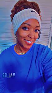 Fresh out the rain from doing domestic 'tings 💙 yall