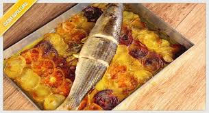 Cefalo con verdure se amate i secondi piatti di pesce, il cefalo con verdure fa di certo al caso vostro. Ricetta Del Cefalo Al Forno Con Patate Cucinare Alla Napoletana