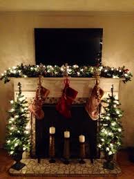 60 Cozy Rustic Christmas Mantel Decor Ideas Page 19 Of 60 Christmas Mantel Decorations Christmas Fireplace Decor Christmas Fireplace