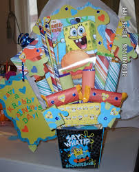 This set is packed full with various makeup and applicator tools themed after your favorite sponge and Spongebob Valentine Basket Valentine Baskets Valentines Sale Valentine
