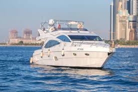 56 Feet Vassia Capacity 12 Guest Location Dubai Marina Includes Soft Drinks Water Tea And Coffee Book Now 971 4 2 Yacht Rental Fishing Tours Dubai Beach