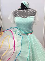 Preise vergleichen und bequem online kaufen! Brautkleid50er Jahre Knielang Hochzeitskleidturkis Etsy Brautkleid Knielang Hochzeitskleid Turkis Brautkleid 50er