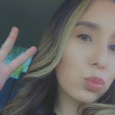 Alison Munoz's Instagram, Twitter & Facebook