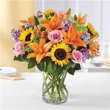 1 800 Flowers Garden Of Grandeur Alhambra Ca In 2020 Flower Vase Arrangements Florist Design Flower Delivery