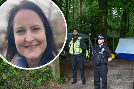 Dad, 40, and animal charity boss, 61, run 'London Marathon'