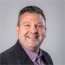 Edwin, hoe dan ?! Vrijdag omhels ik je nog op het Vrijthof in Maastricht en  maandag ben je er ineens niet meer…! Ik ben in shock en velen met mij merk  ik….