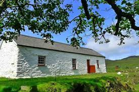 Traditional Donegal Coastal Cottage In Private Location With Great Views Near Silver Strand Irish Cottage Donegal Cottages Holiday Home