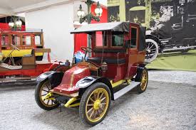 Image result for Beige Taxi Allemand 1987 Renault