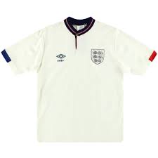 The array off england retro shirts and england 1990 shirts will have you thrilled to watch them face the competition on the pitch. Classic And Retro England Football Shirts Vintage Football Shirts