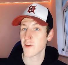 What is a sea shanty? Airdrie Postman S Sea Shanty Songs Rack Up Millions Of Views On Tiktok Daily Record