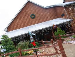 Santa S Lodge In Santa Claus Indiana Santa Claus Christmas Celebration Santa Claus Indiana Holiday World Santa Claus