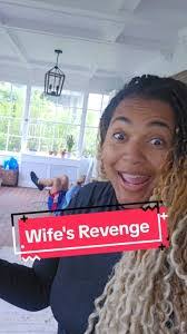 Shannon Lanier's Instagram, Twitter & Facebook