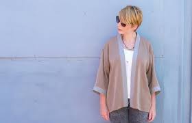 Here's another super easy tutorial! Tutorial Modern Kimono Jacket From A Man S Shirt Sewing