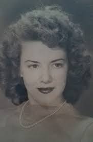 Laurel Thorp's Instagram, Twitter & Facebook