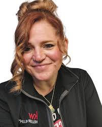 Sandra Sells the Shore