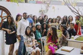 Последние твиты от flyfi developer (@flyrob). Flyrobe Could Be The Uber Of Indian Women S Fashion