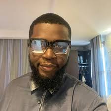 Humorous scene from Living Single TV show