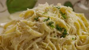 Heavy cream, chicken broth, parmesan cheese make this the best alfredo a homemade alfredo sauce made with milk and flour that only takes about 15 minutes to make! Quick And Easy Alfredo Sauce Video Allrecipes Com