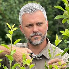 Grow to Eat: Growing Colourful And Tasty Vegetables From Seed