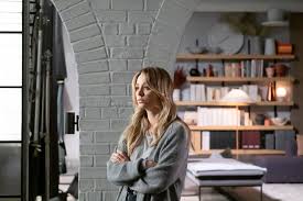 The flight attendant, santa monica, california. Review Kaley Cuoco Is Maddening In The Flight Attendant On Hbo Max