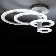 Lampadari soggiorno disponibili in pronta consegna a prezzi scontati. Lampadari Moderni A Led Di Design Per Il Tuo Soggiorno