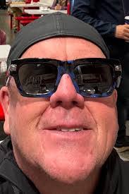 Brian Main's Instagram, Twitter & Facebook