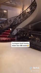 Siapa yang tidak kenal sisca kohl? 10 Foto Rumah Mewah Bak Istana Sisca Kohl Ada Lift Jacuzzi Hingga Billiard