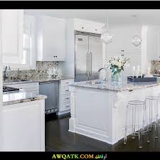 مطابخ عالمية مفتوحة دوكو لاكيه خزائن صغيرة فيها غسالة