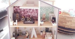 5 Likes 1 Comments Hello Livia On Instagram Dollhouse Flisat Ikeaflisat Sylvanianfamilies Sylvanian Puppenhaus Kinder Zimmer Kinder Koffer