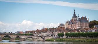 Yet gien can also offer simple and abstract designs as well as complex motifs from the plant and animal worlds. Campingplatz Loiretal Campingplatz Gien In Gien Orleans Loiret Centre