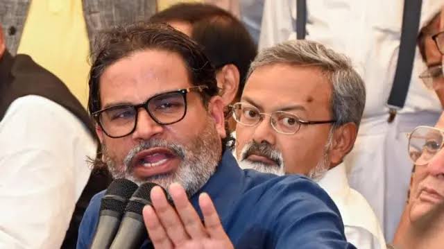 प्रशांत किशोर ने राजनीति छोड़ने के अपने बयान पर अब क्या कहा, रिज़ल्ट के बाद पहली बार आए मीडिया के सामने - BBC News हिंदी