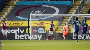 Tottenham hotspur vs aston villa. Burnley 1 1 Arsenal Grant Xhaka Mistake Proves Costly For Gunners Bbc Sport